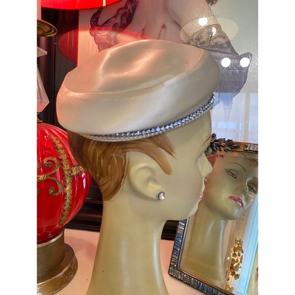 vintage 1950s ivory silk beret 50s hat wedding bridal mcm rhinestones pearls 60s main image 7